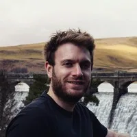 Том Филлипс — автор курсов по Claude Code и Cursor
