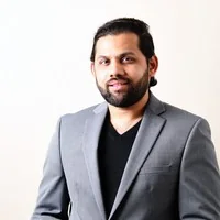 Prashant Nayak — преподаватель практического курса C с нуля
