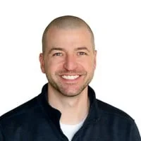 Аарон Парри — соавтор курса Power BI Maven Analytics