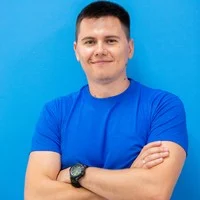 Преподаватель Сергей Семенов