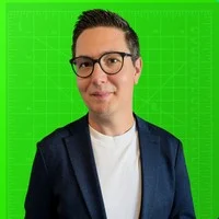 Преподаватель Валентин Деспа